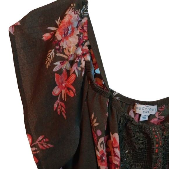 EUC Boutique Plus Floral Top Off the Shoulder 1X - Picture 3 of 6